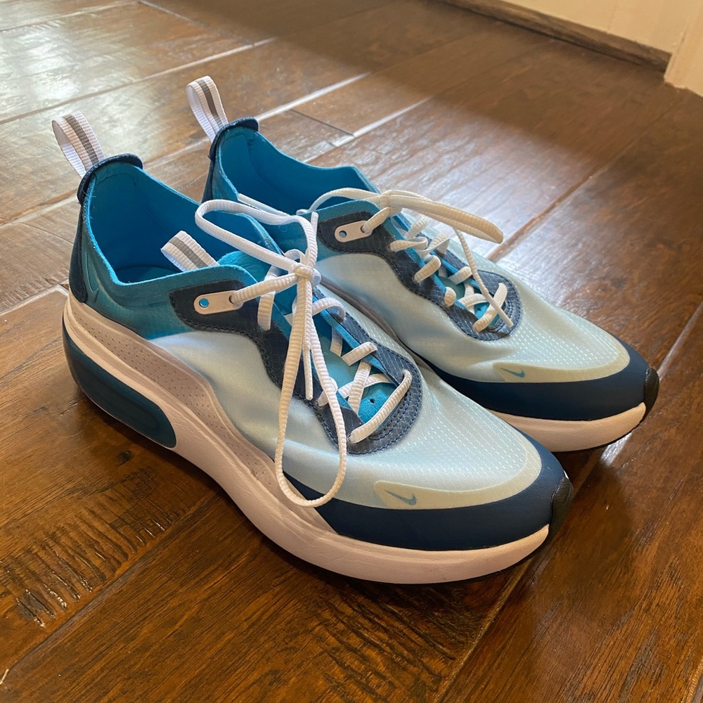 Nike Air Max Dia SE